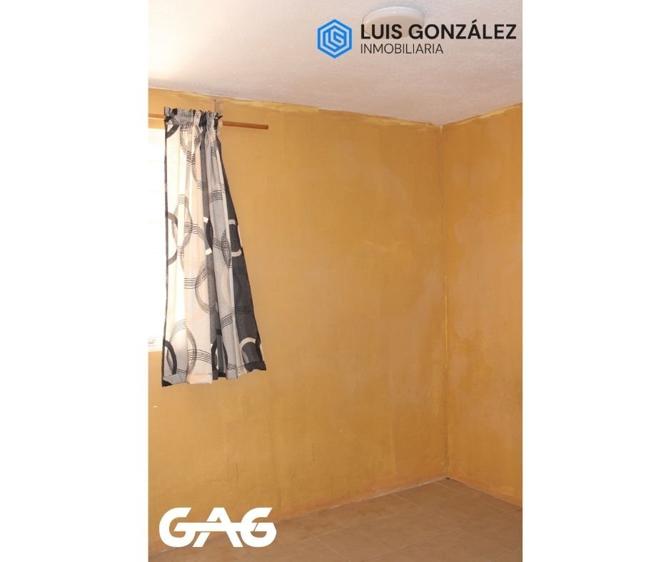 Casa  en  Rinconada de Aragón — fotografía adicional